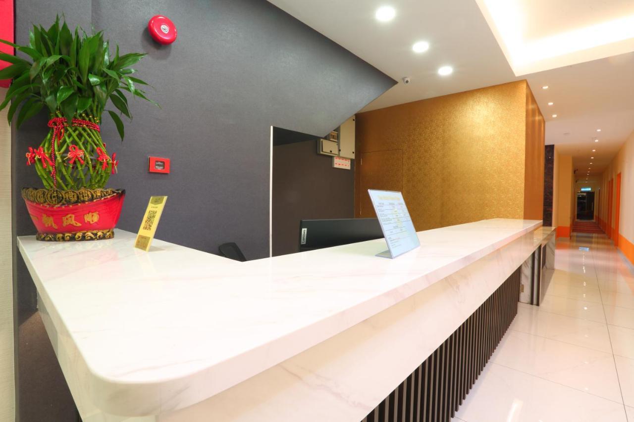 Capital O 9010 Yee Hotel Johor Bahru Buitenkant foto