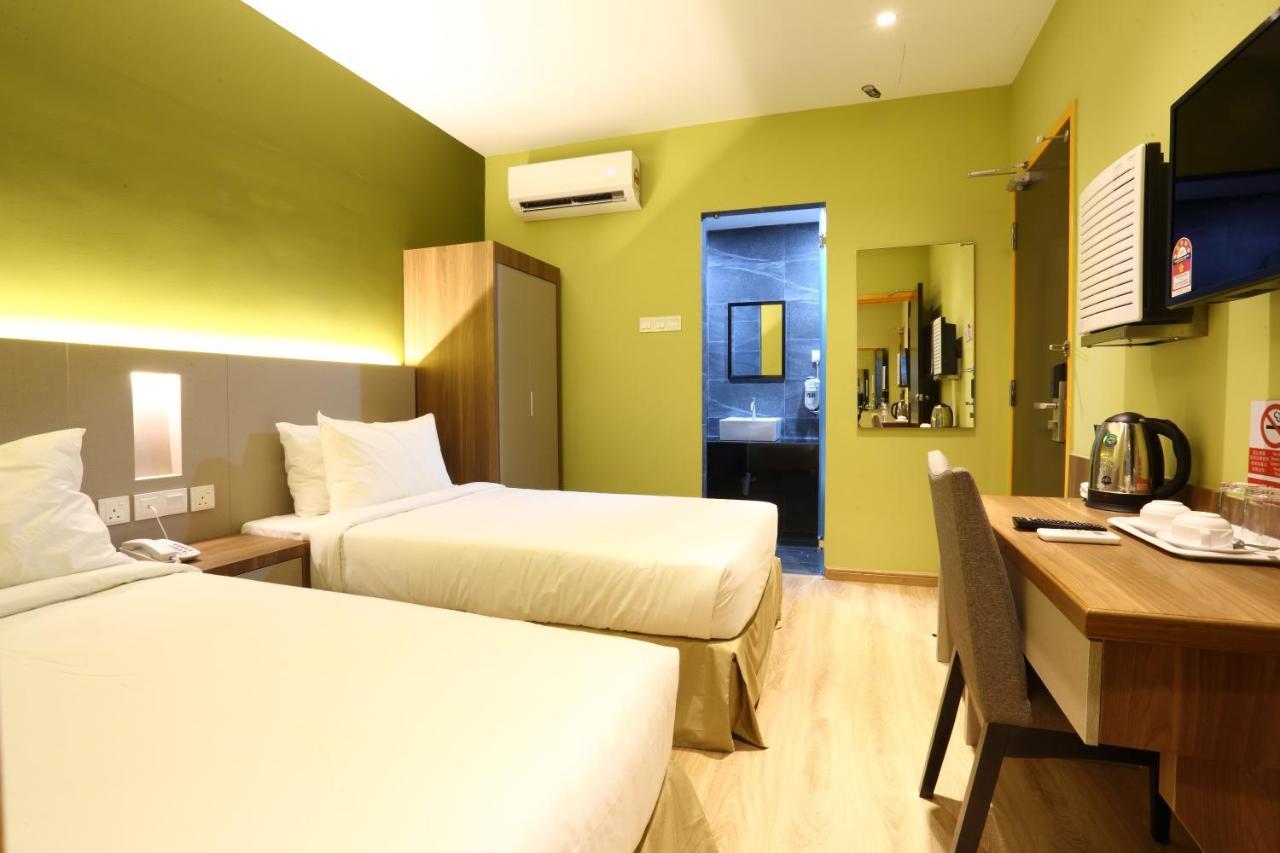 Capital O 9010 Yee Hotel Johor Bahru Buitenkant foto